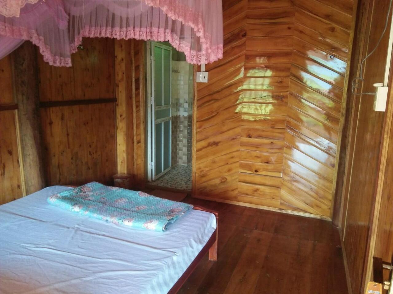 Tran Xuan Homestay Ba Be Village Стая снимка